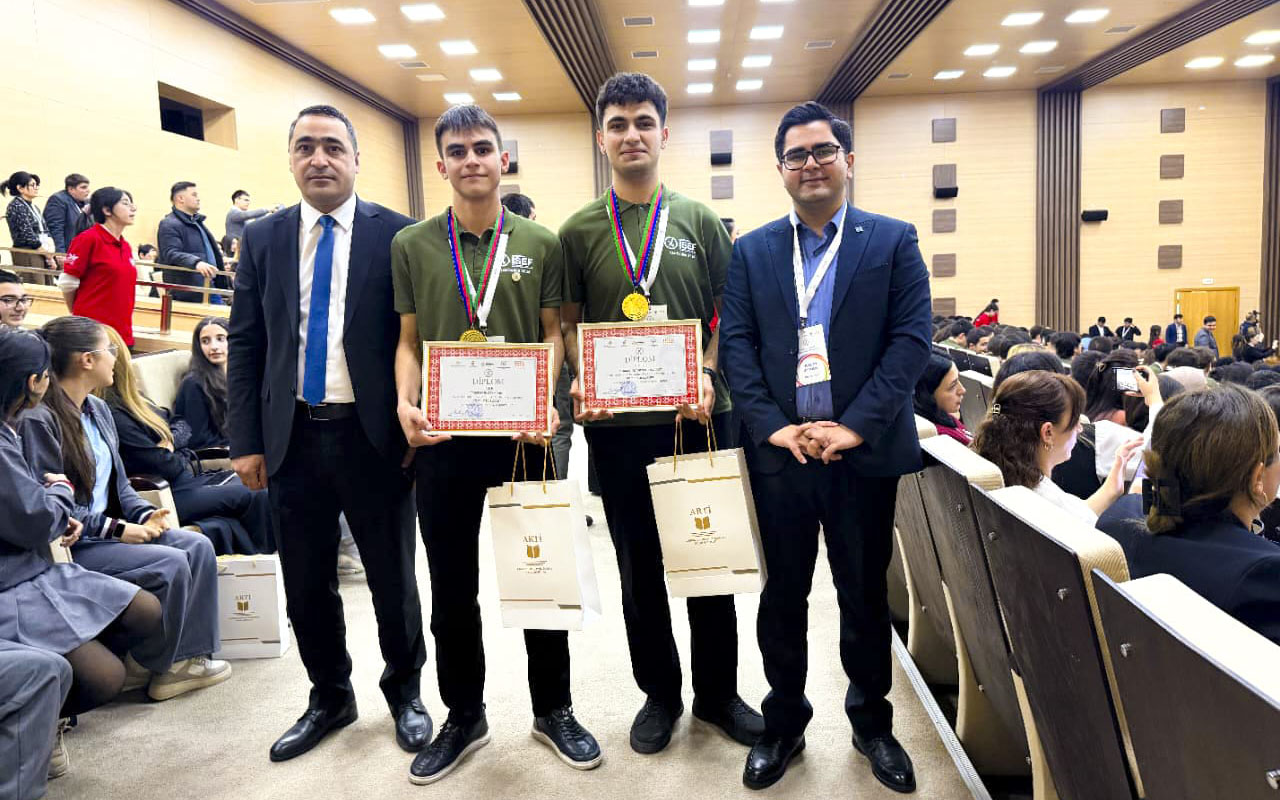 ndu-nezdinde-gimnaziyanin-komandasi-sabahin-alimlerinin-qalibi-oldu