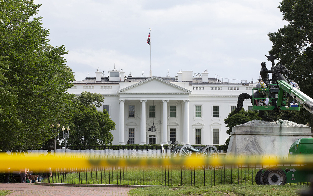 ag-ev-iranin-qeyd-sertsiz-teslim-olma-telebinin-detallarini-aciqladi