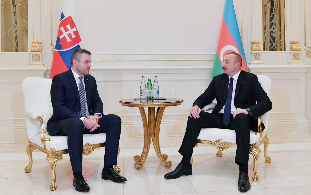 ilham-eliyev-slovakiya-prezidentine-movqeyine-gore-tesekkur-etdi
