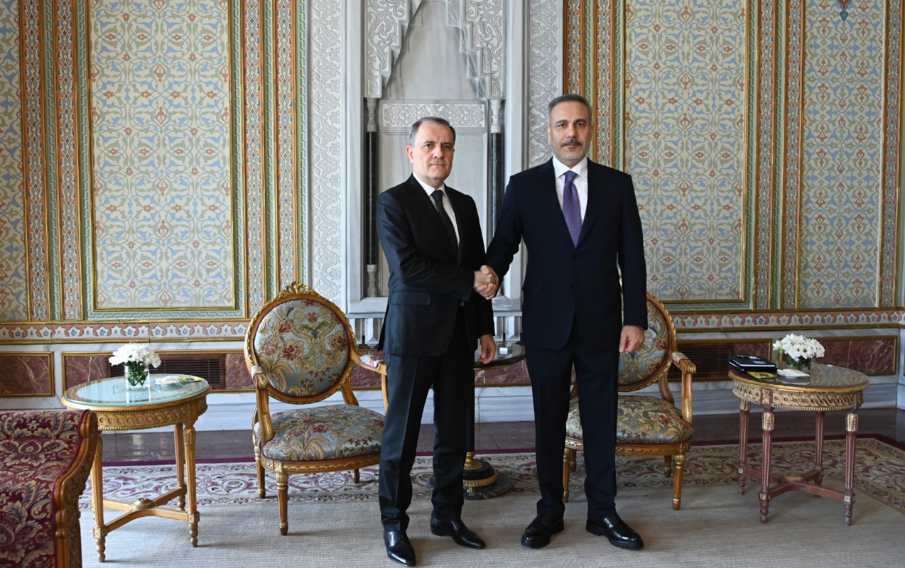 bayramov-istanbulda-hakan-fidanla-gorusdu