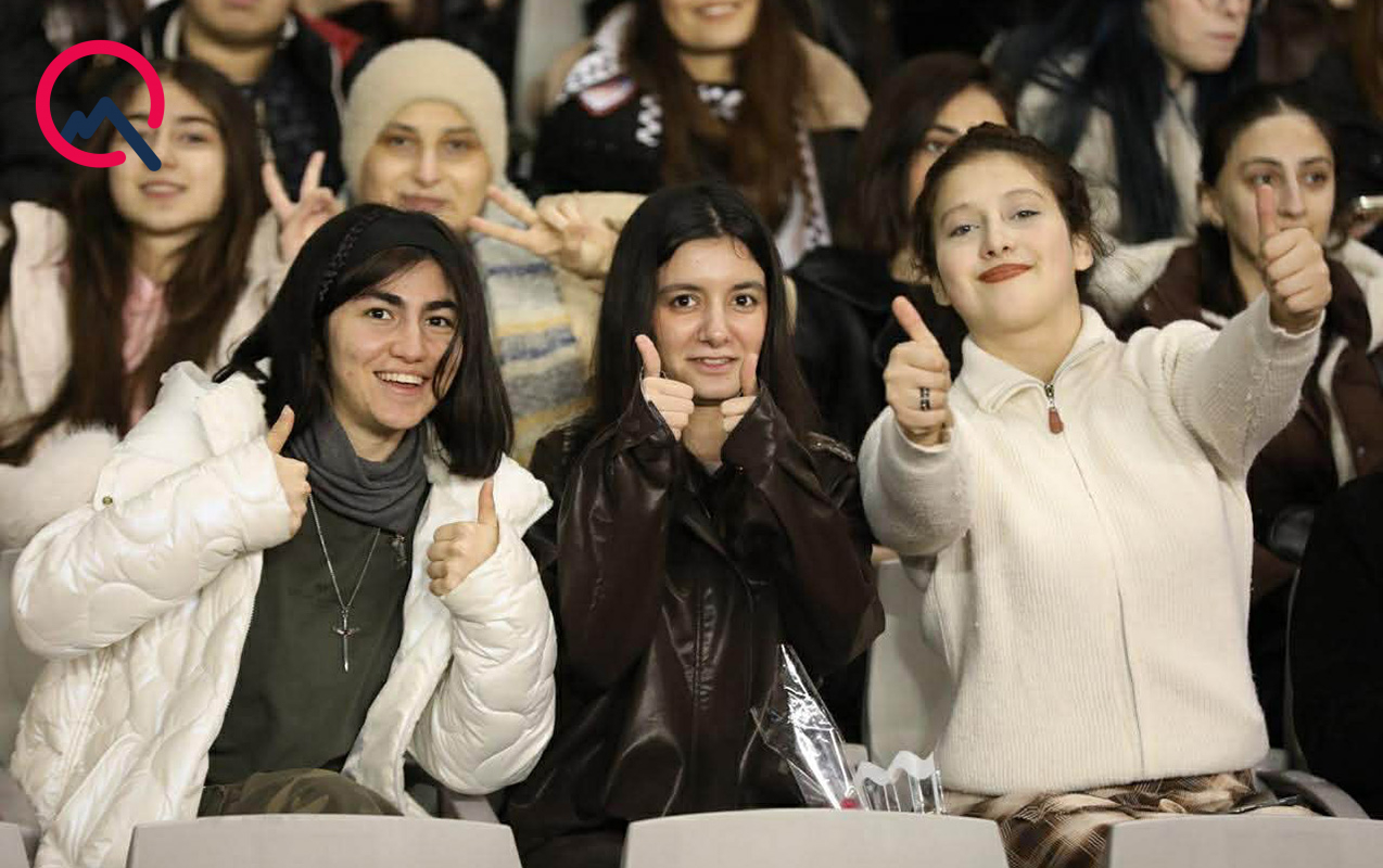 malla-deyil-futbola-getmeyi-secdiler