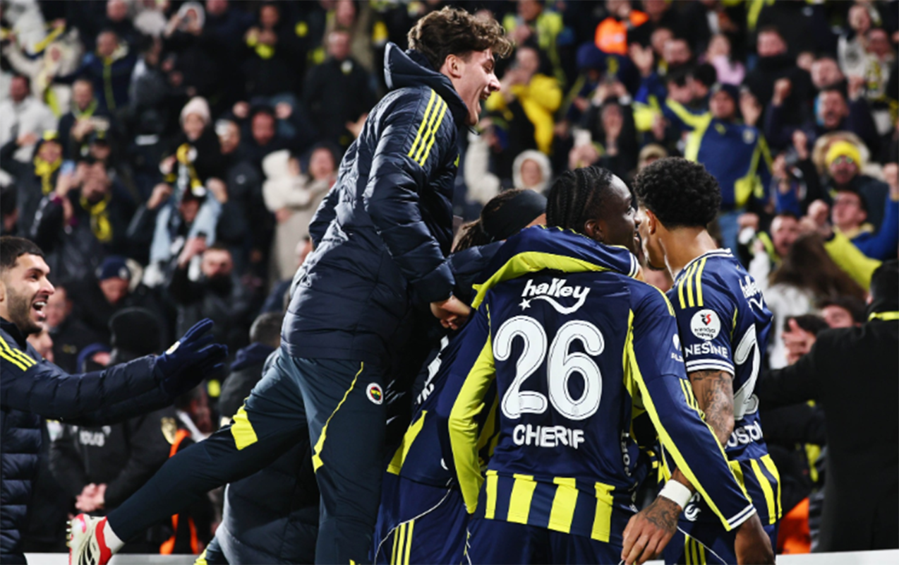 fenerbaxca-son-deqiqe-qollari-ile-geridonus-etdi