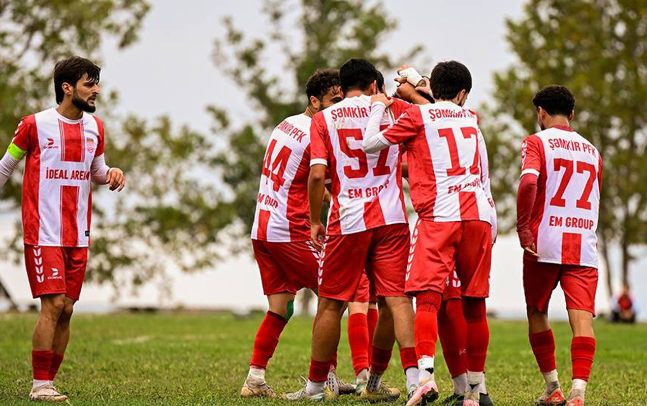 formalar-oxsar-rengdedir-matc-gecikir