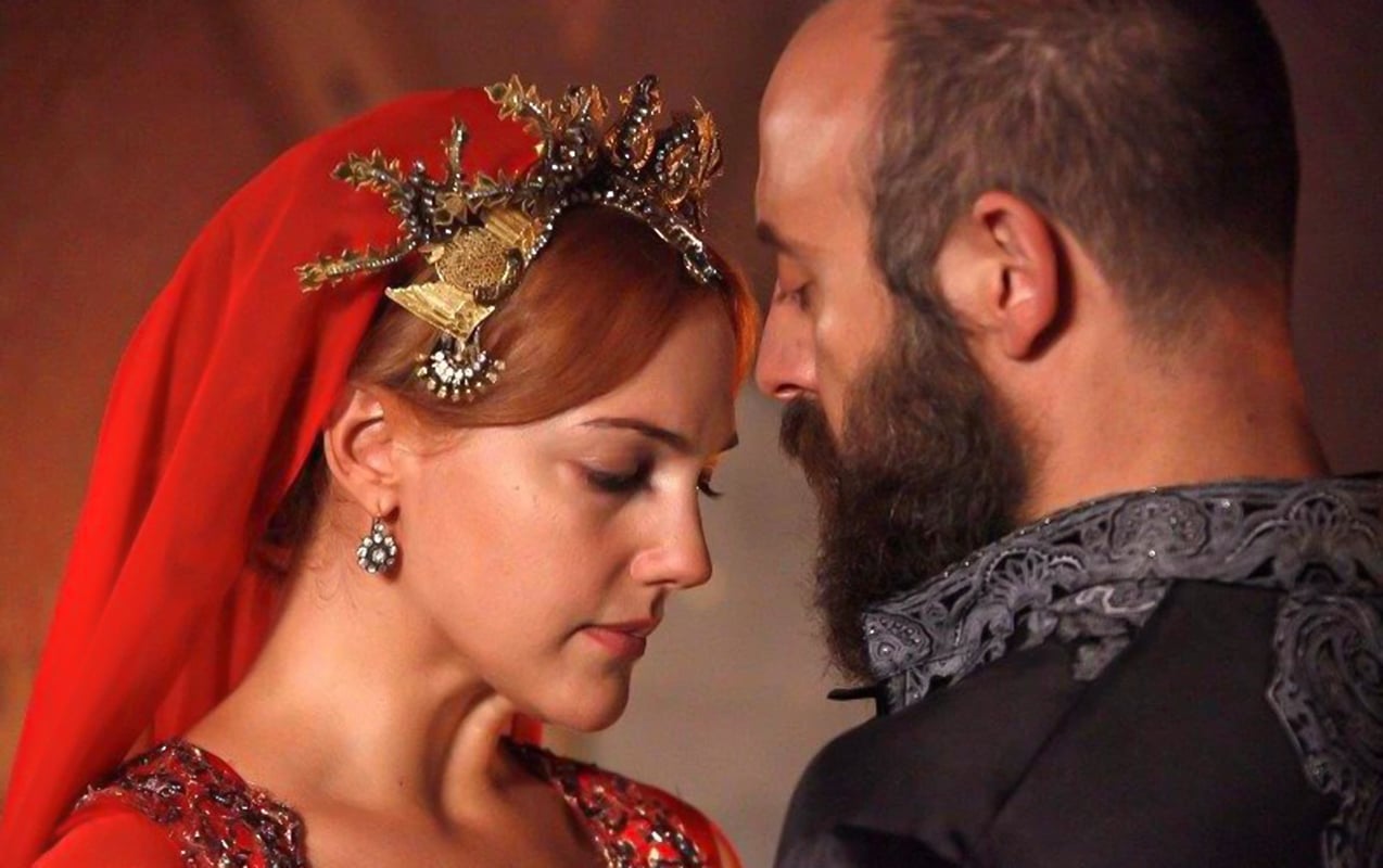 onlari-15-ilden-sonra-yeniden-eyni-filmde-izleyeceyik