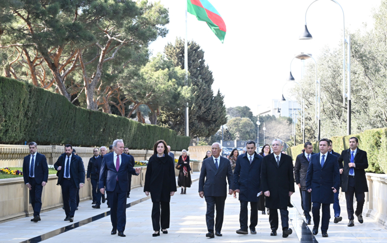 kosta-sehidler-xiyabaninda