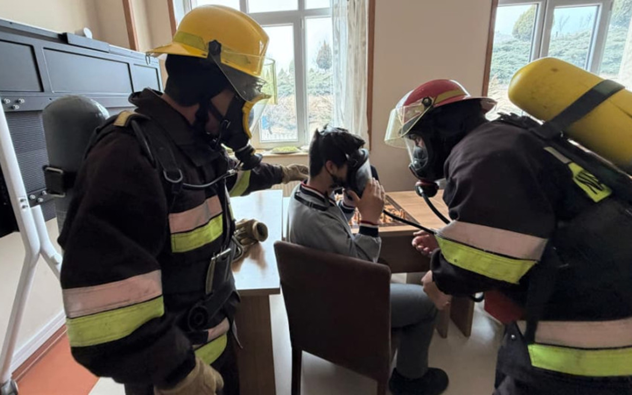 fhn-mektebde-telim-kecirdi