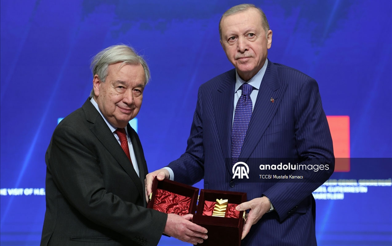 erdogan-quterresi-ataturk-beynelxalq-sulh-mukafati-ile-teltif-etdi