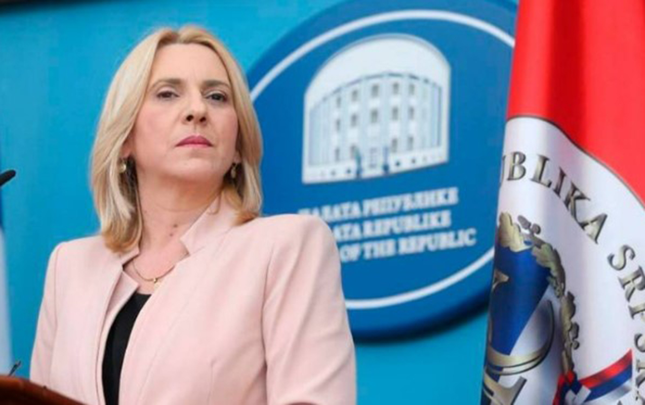 jelka-tsviyanovicin-azerbaycana-seferi-basa-catdi