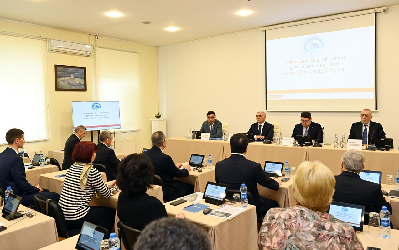 azerbaycan-su-idmani-novleri-federasiyasi-ib-nin-yigincagi-kecirildi