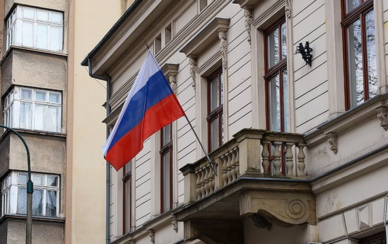 irandaki-rusiya-konsullugu-fealiyyetini-dayandirdi