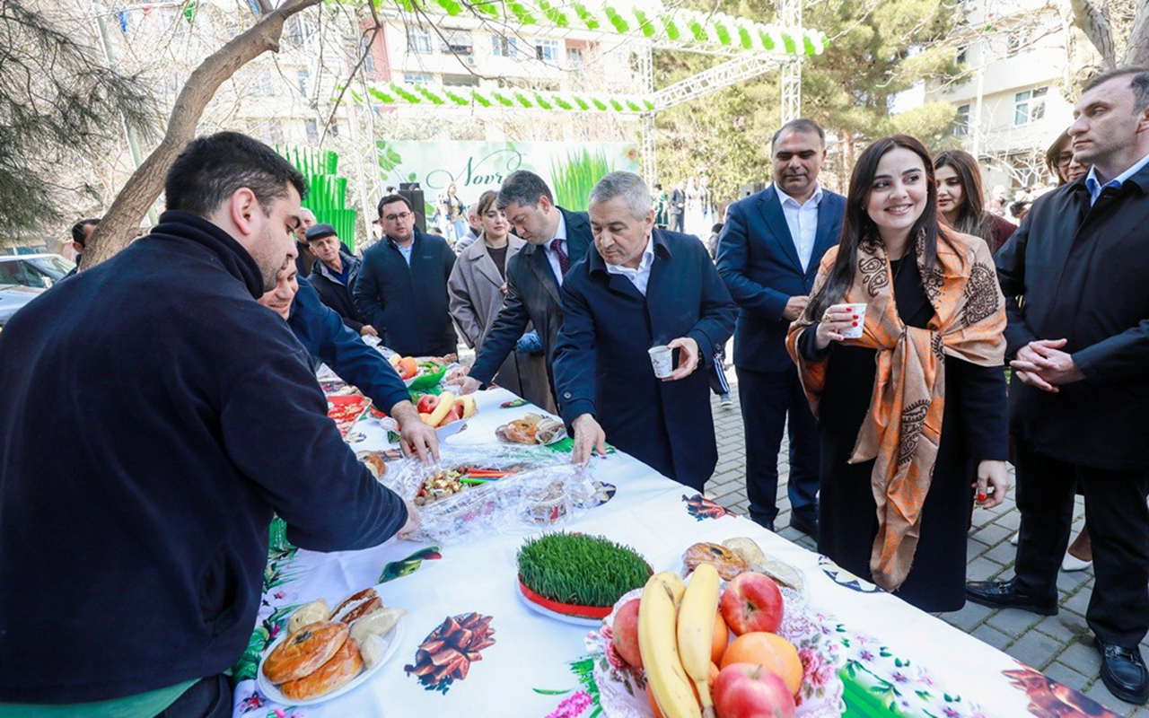 paytaxtin-abad-mehellelerinde-novruz-senlikleri