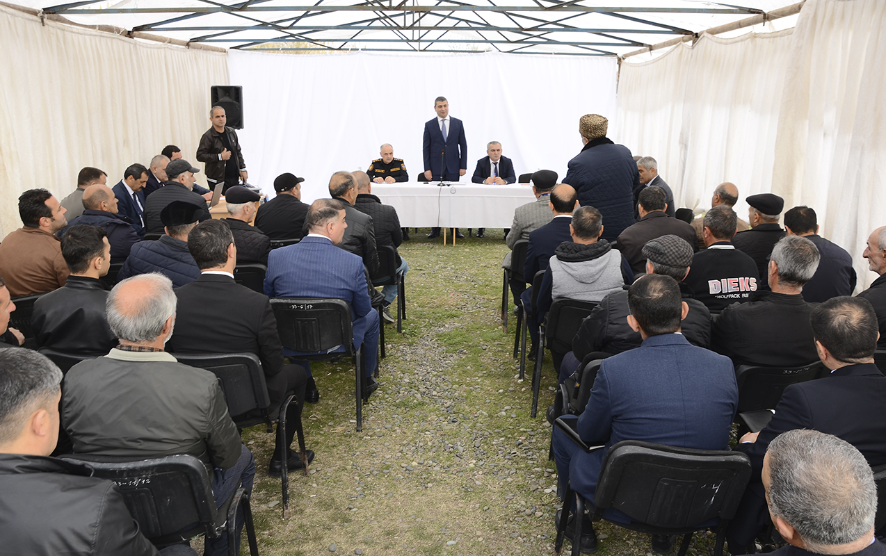 elsen-hesenli-pirekoce-sakinleri-ile-gorusdu