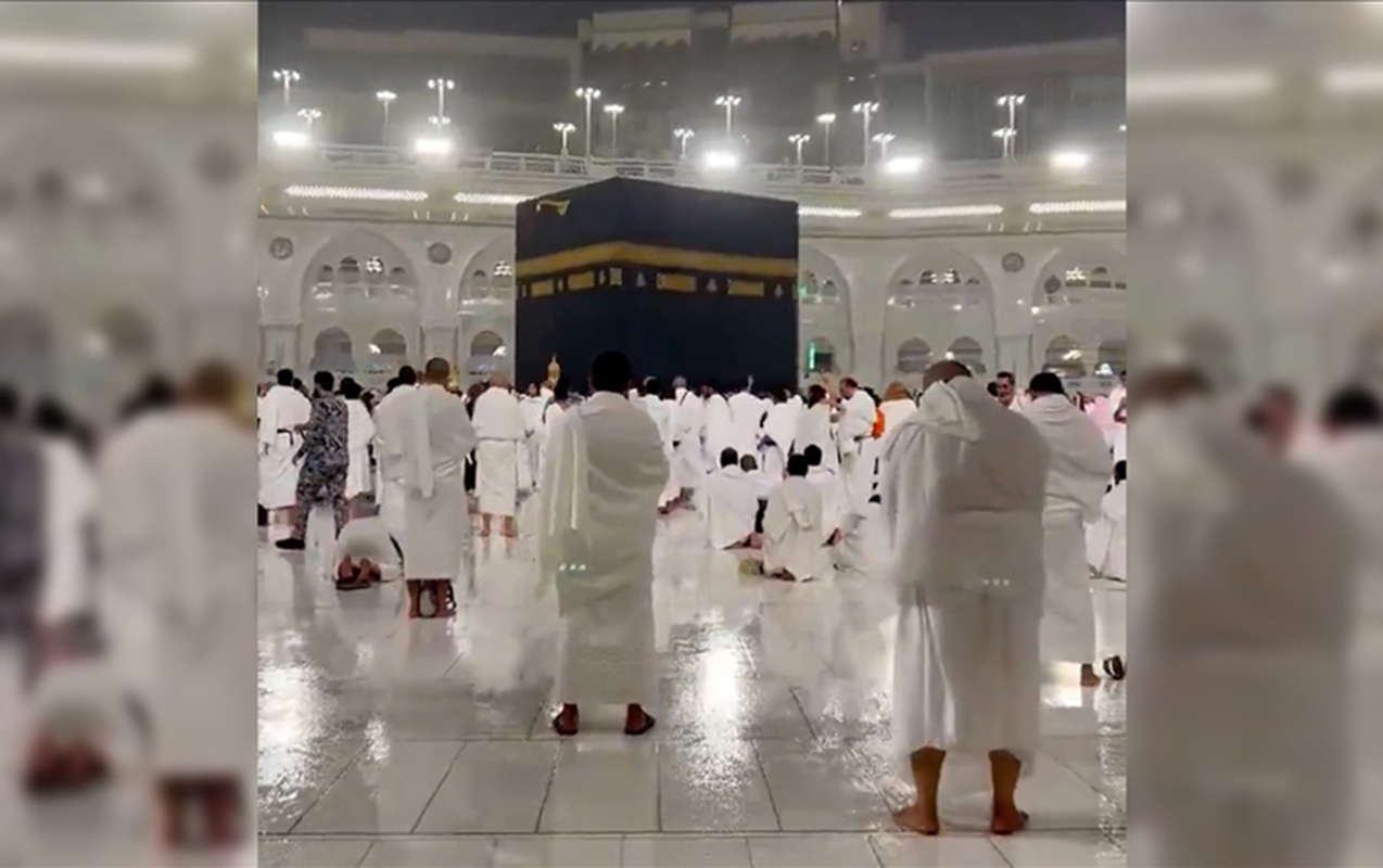 kebede-ramazanin-son-gununde-yagis-altinda-dua-etdiler