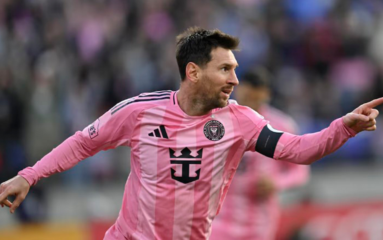 messi-900-cu-qolunu-vurdu