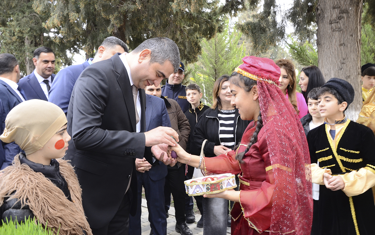 kurdemirde-bayram-senliyinden