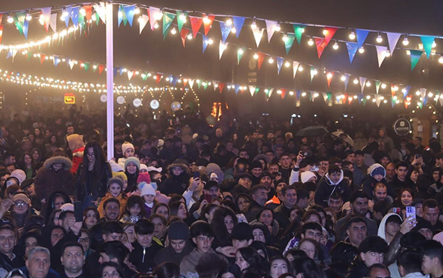 xankendide-bayram-bayrama-qarisib