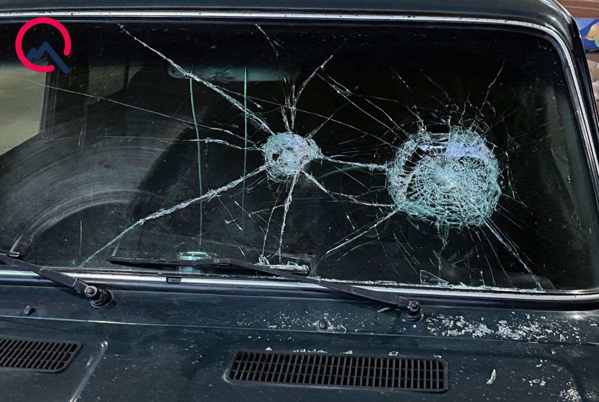 borca-gore-ana-ve-oglunu-doyub