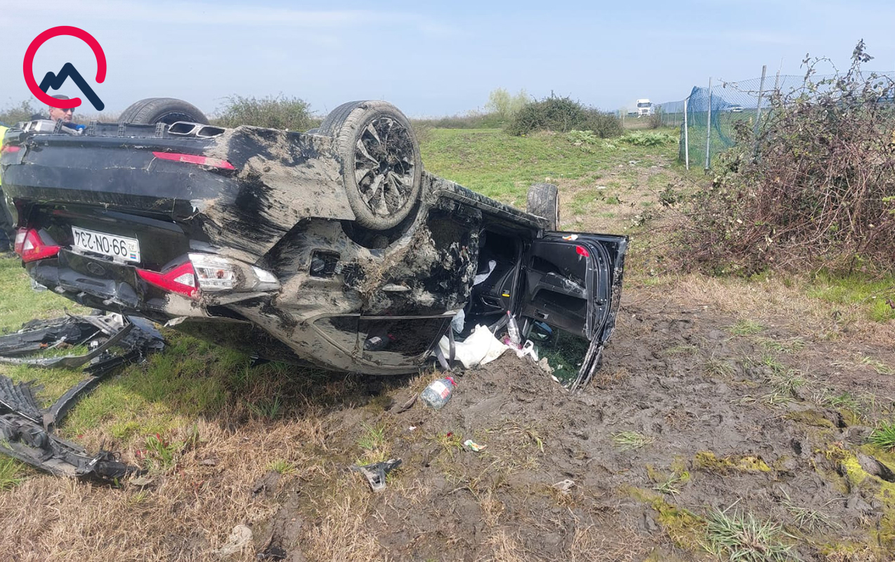 hyundai-asib-ekin-sahesine-dusdu-er-arvad-yaralandi