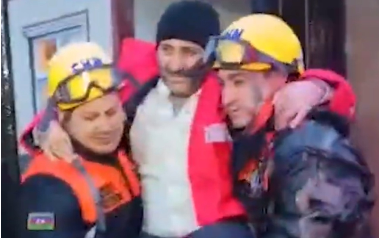 evlerinden-bele-cixarilirlar