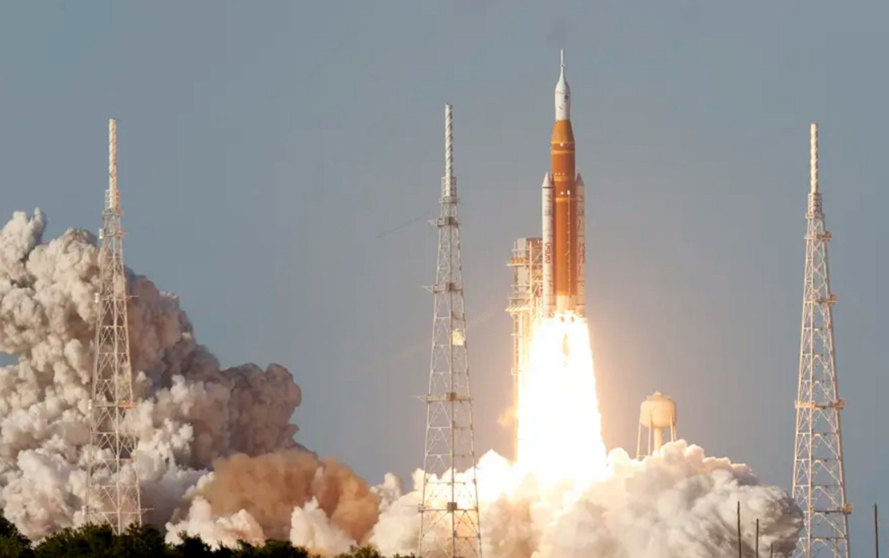 insan-en-uzaq-seyahete-cixdi