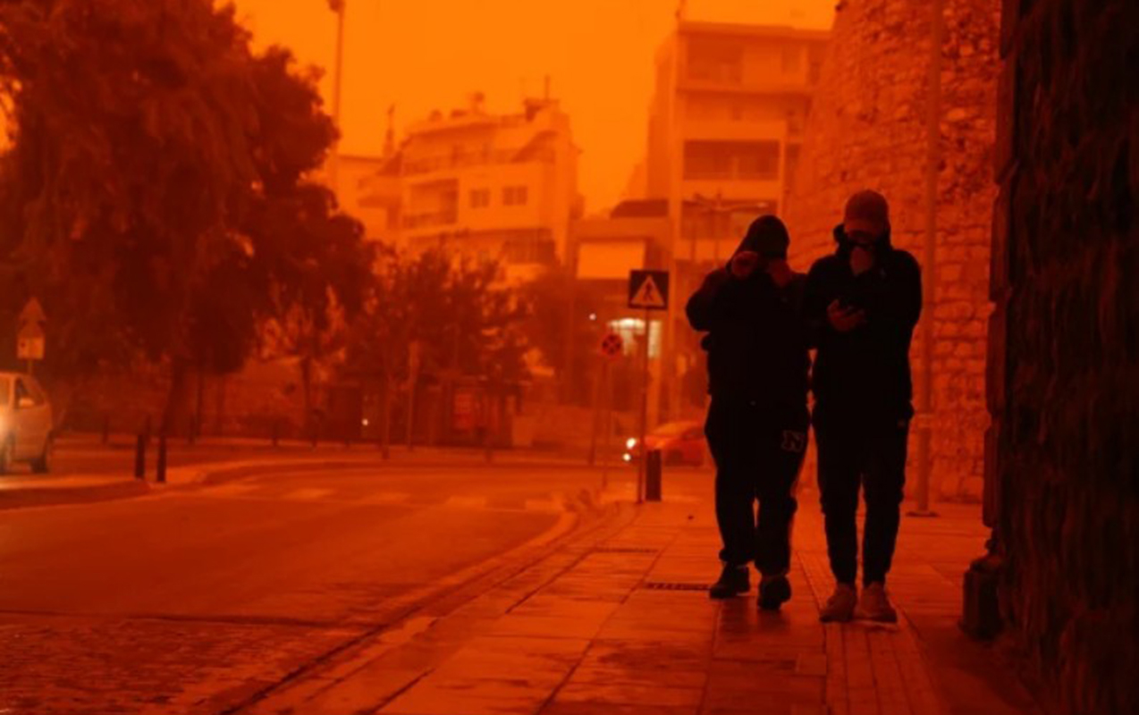 toz-semani-qirmiziya-boyadi