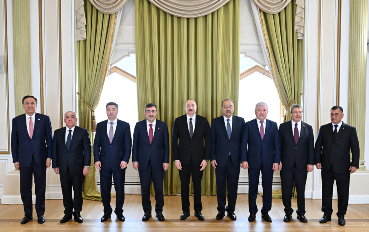 prezident-tdt-ye-uzv-dovletlerin-hokumet-bascilarini-qebul-etdi