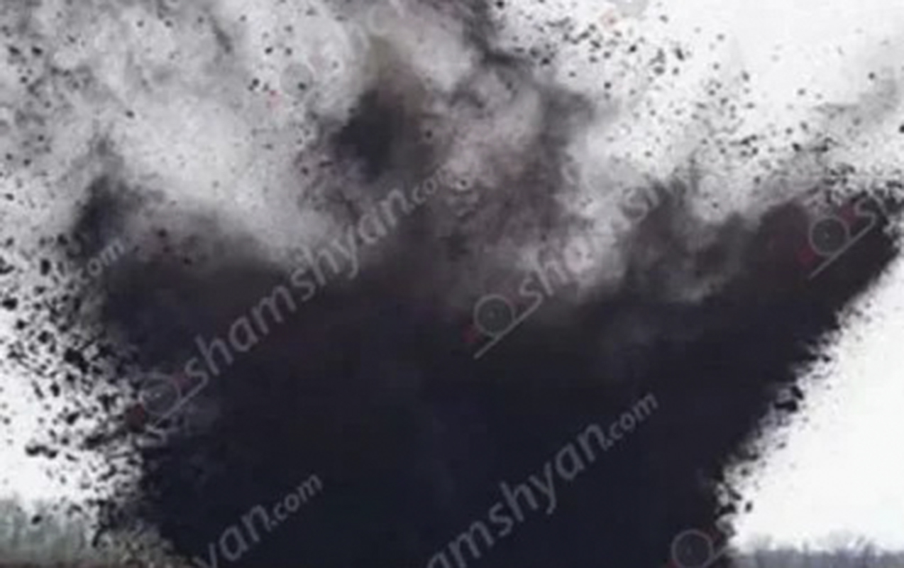 ermenistanda-poliqonda-partlayis