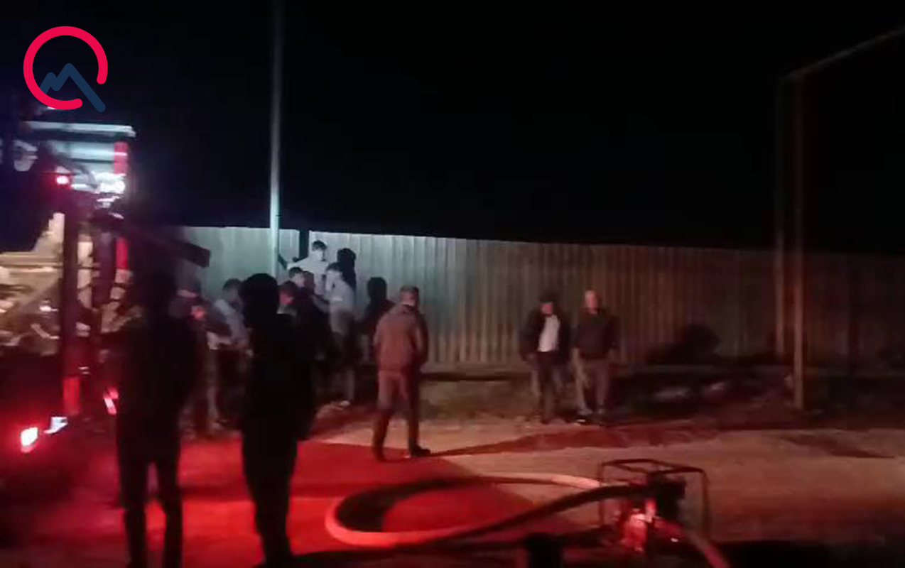 salyanda-dordotaqli-ev-kul-oldu