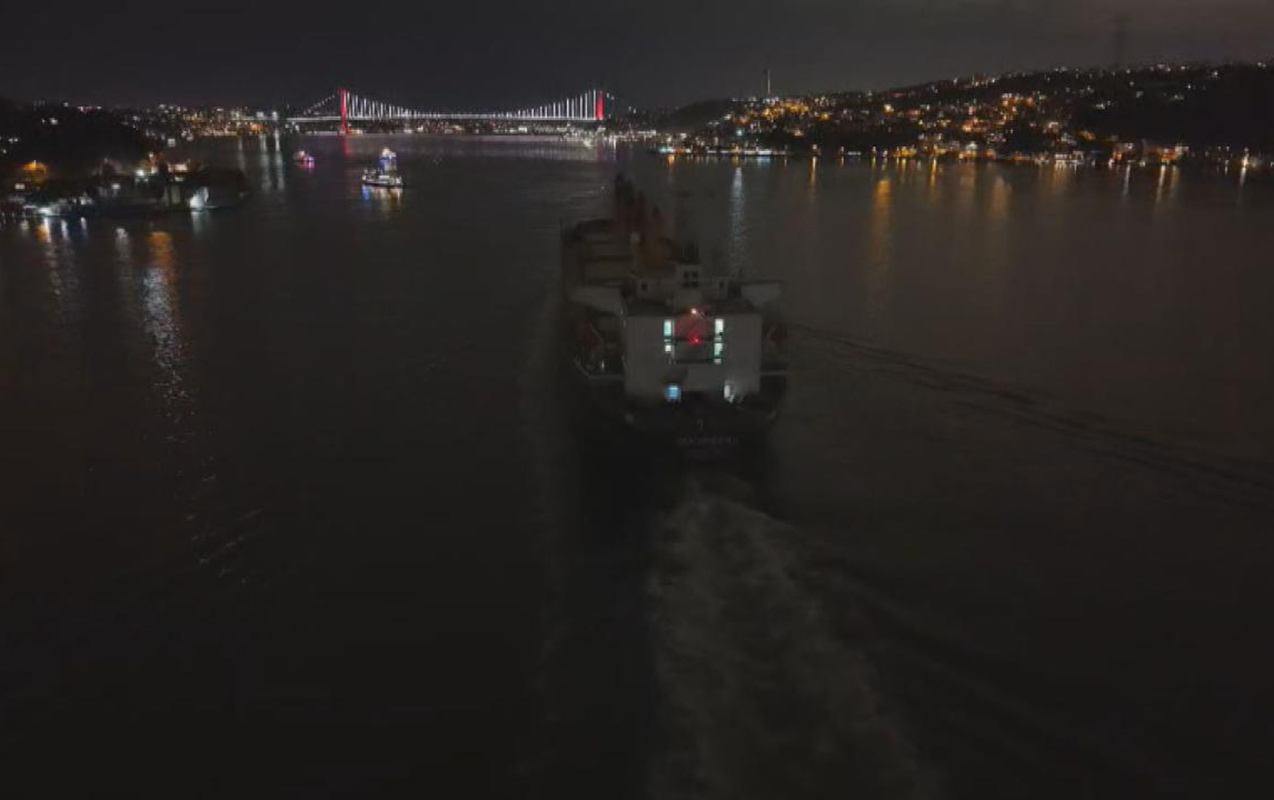 istanbul-bogazinda-gemilerin-hereketi-dayandirildi