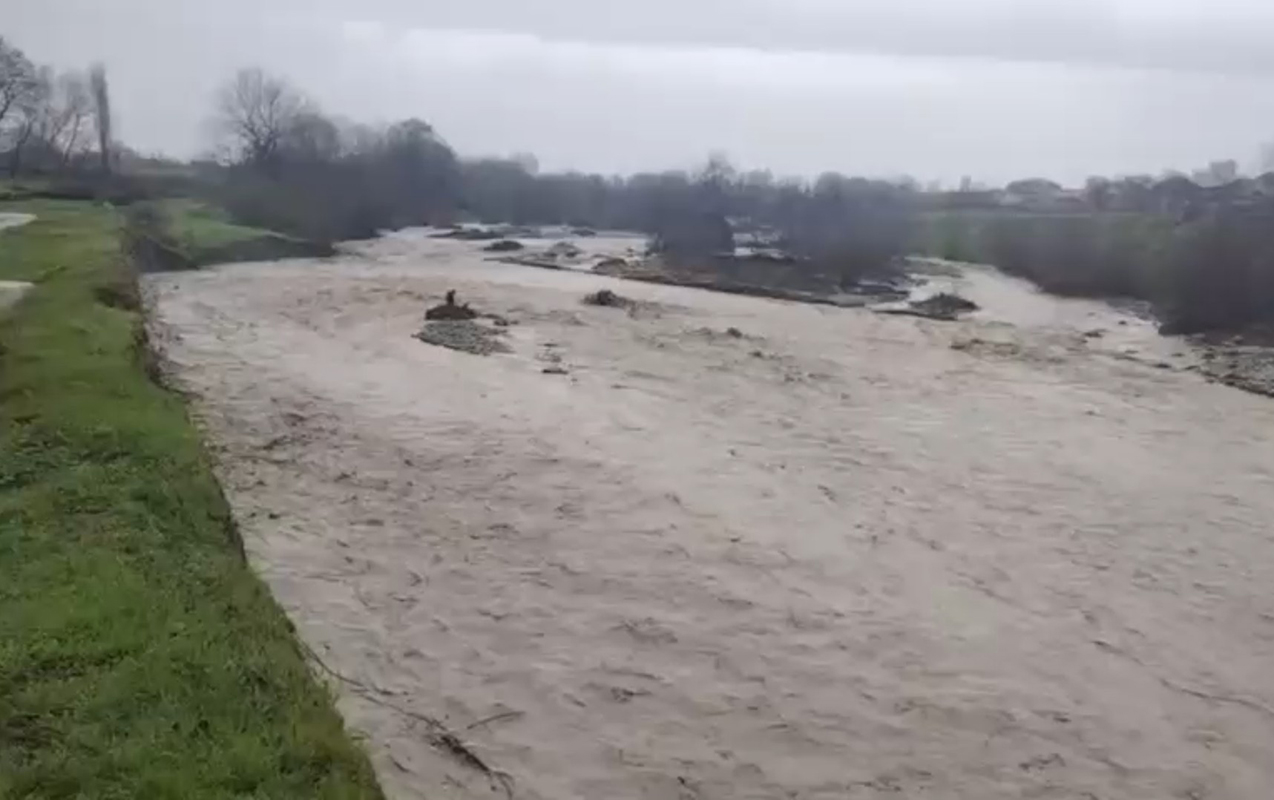 quba-qusar-ve-etraf-caylarda-sel-bas-verdi