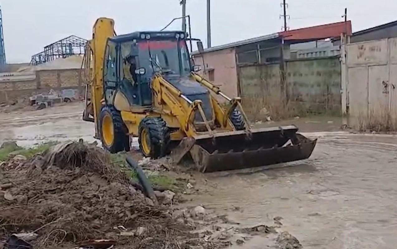 azerisiq-yagisa-gore-guclendirilmis-rejimde-calisir