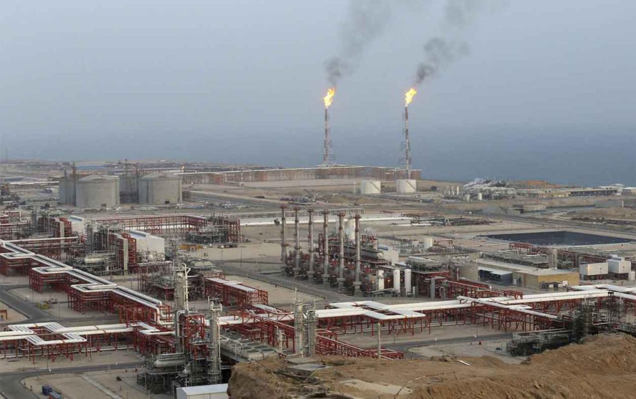 israil-iranda-boyuk-neft-kimya-zavodunu-vurdu