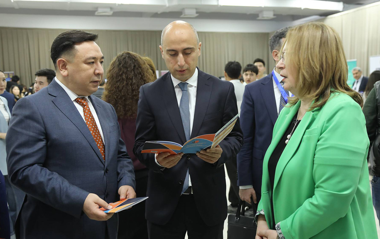 nazir-study-in-azerbaijan-sergisi-ile-tanis-oldu