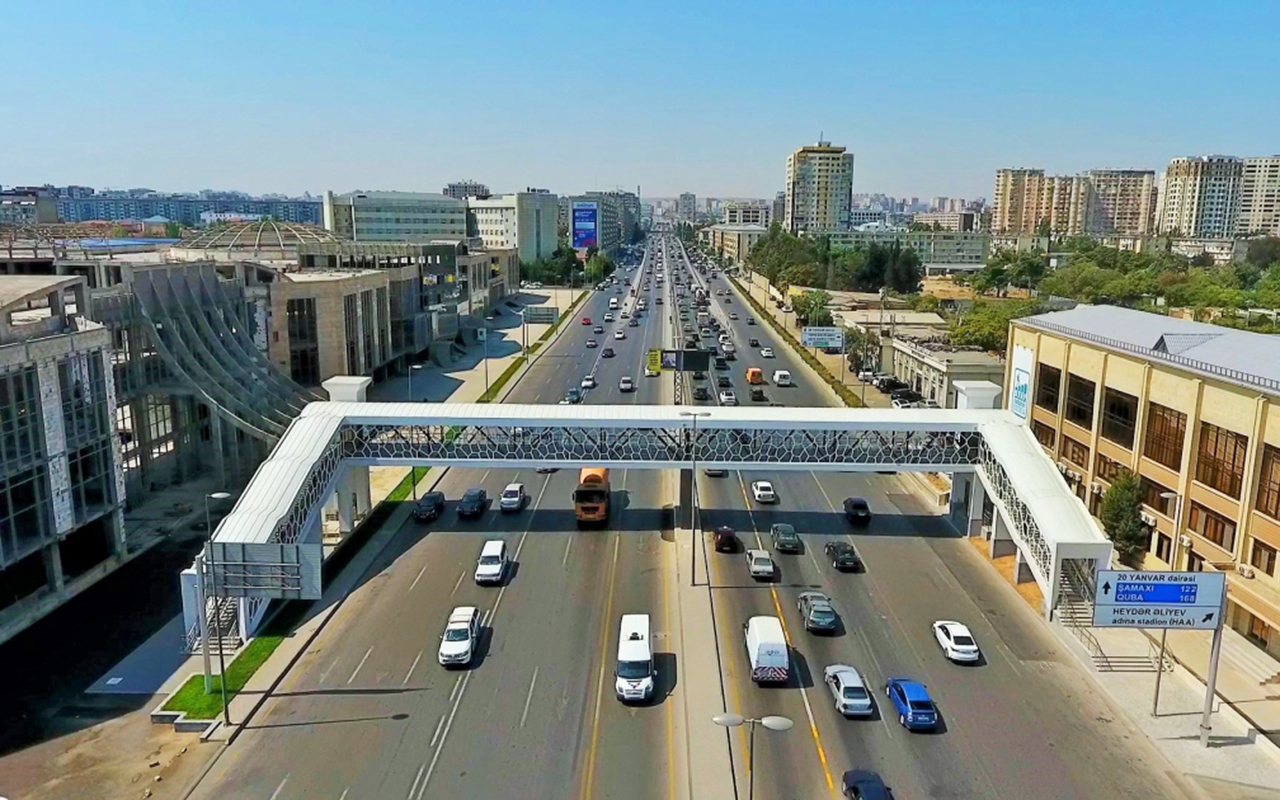 bakinin-bu-yollarinda-gece-saatlarinda-temir-isleri-olacaq