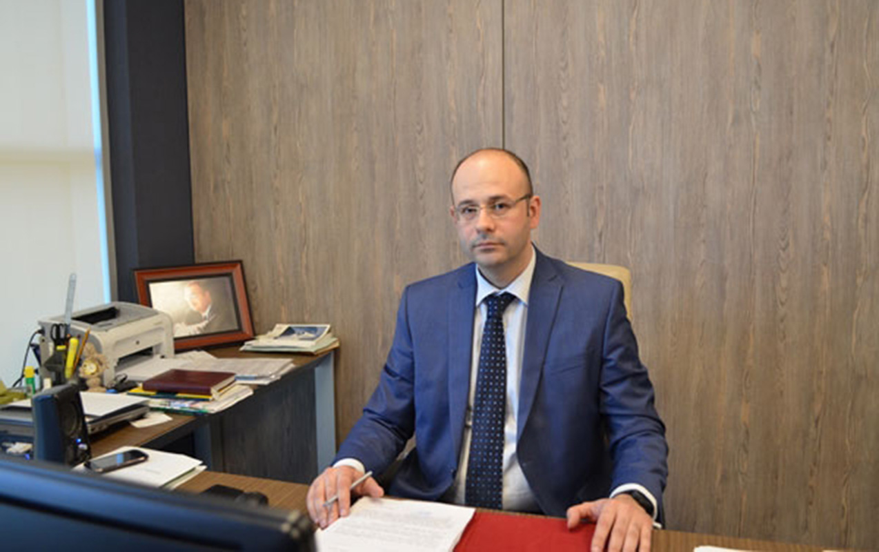 yeni-sedr-isden-cixartdigi-reisin-evezine-onu-teyin-etdi