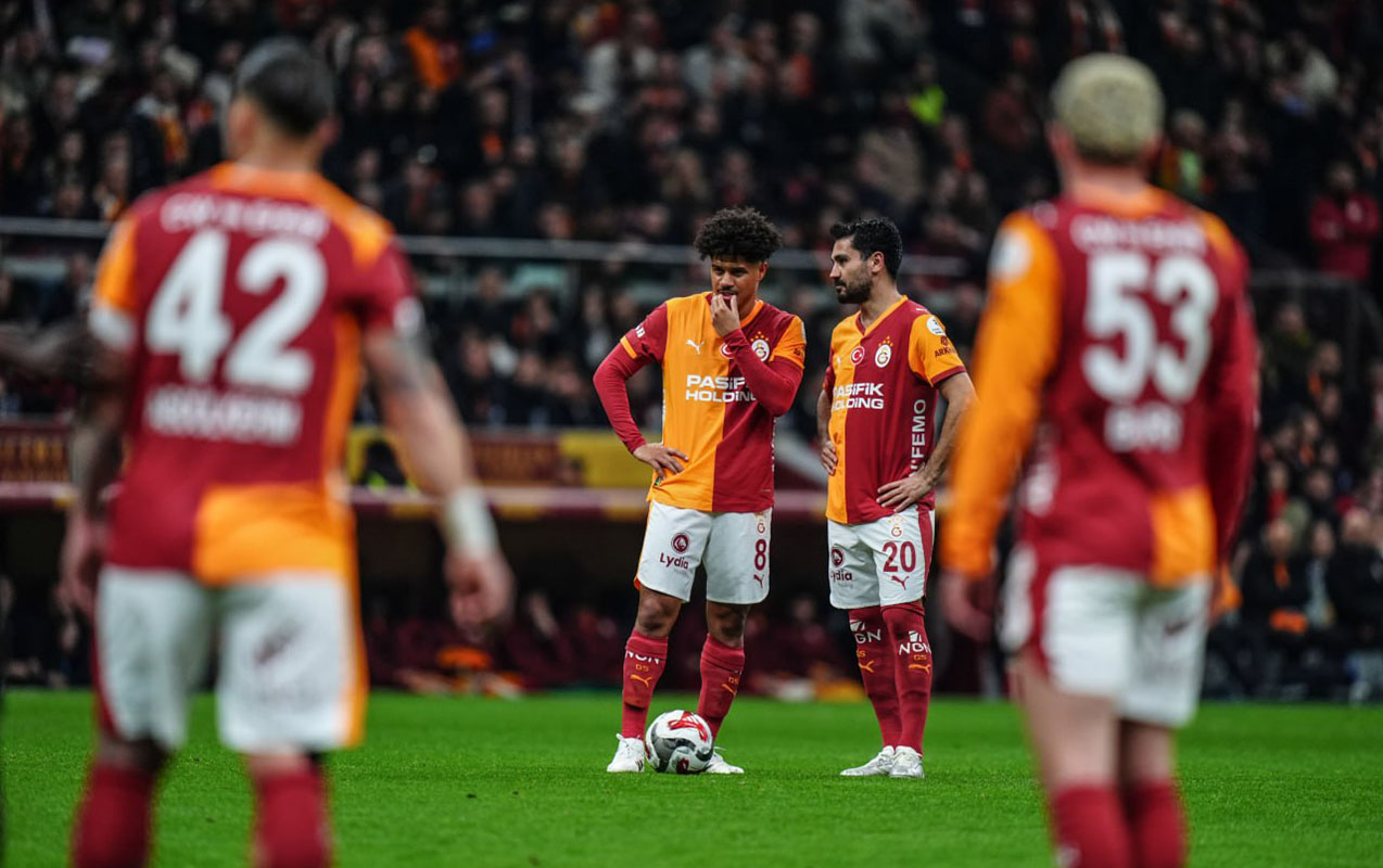 qalatasaray-evde-vacib-xal-itirdi