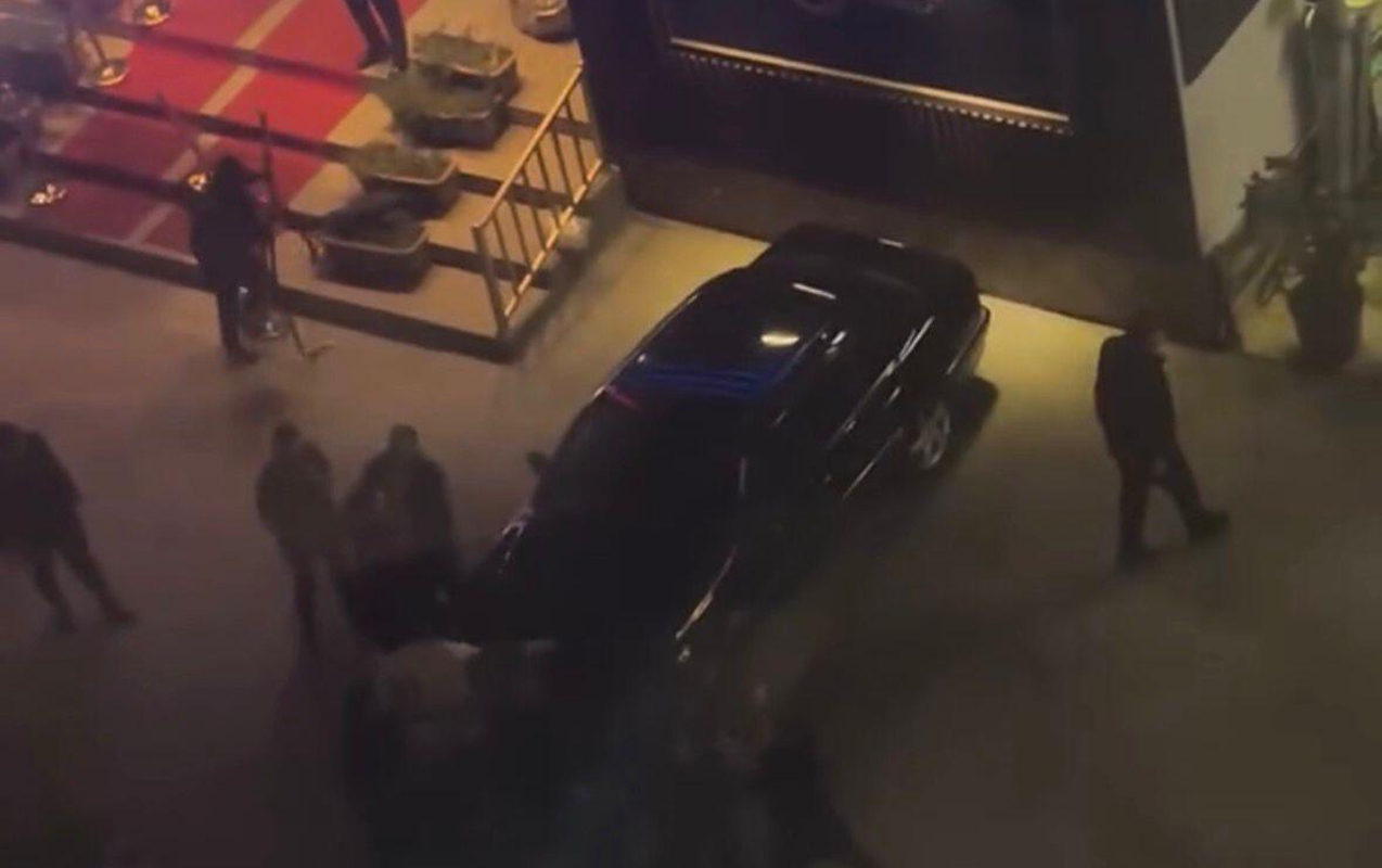 nerimanovda-restoranin-qarsisinda-kutlevi-dava