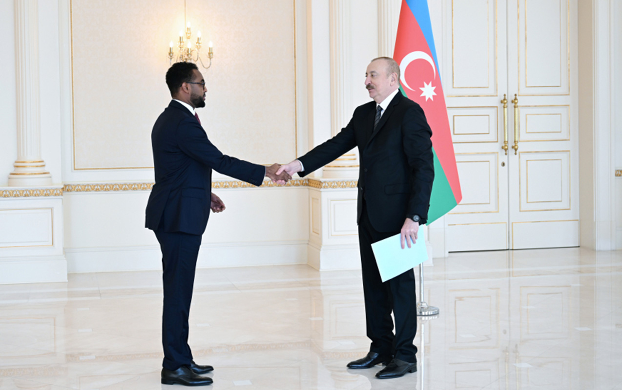 prezident-yeni-sefiri-qebul-etdi