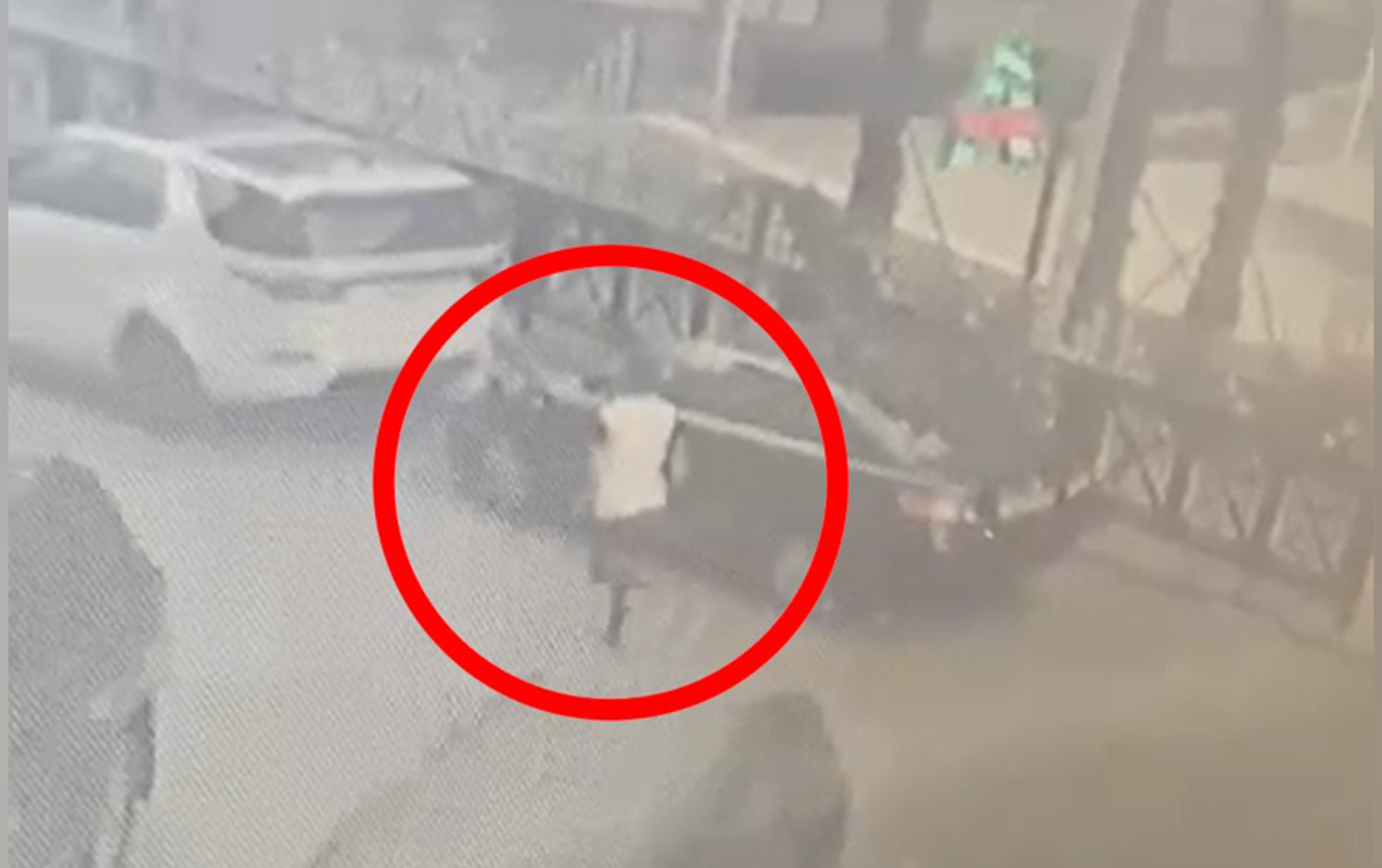 rahat-marketden-400-manatliq-yag-ogurladi