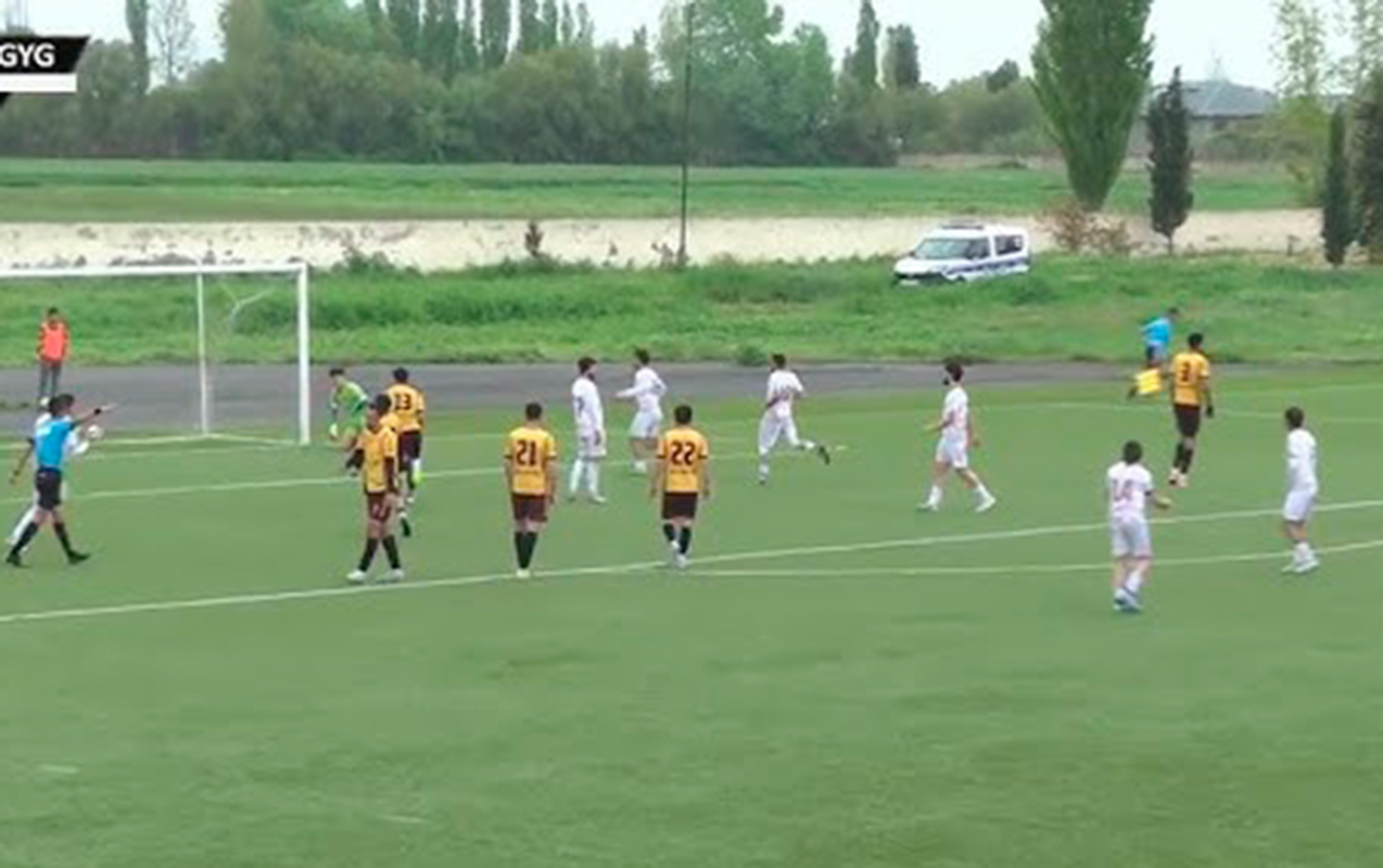 hakimleri-tehqir-ve-tehdid-etdiler-cezalandilar