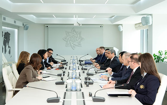 aib-ile-emekdasligin-gelecek-istiqametleri-muzakire-edildi