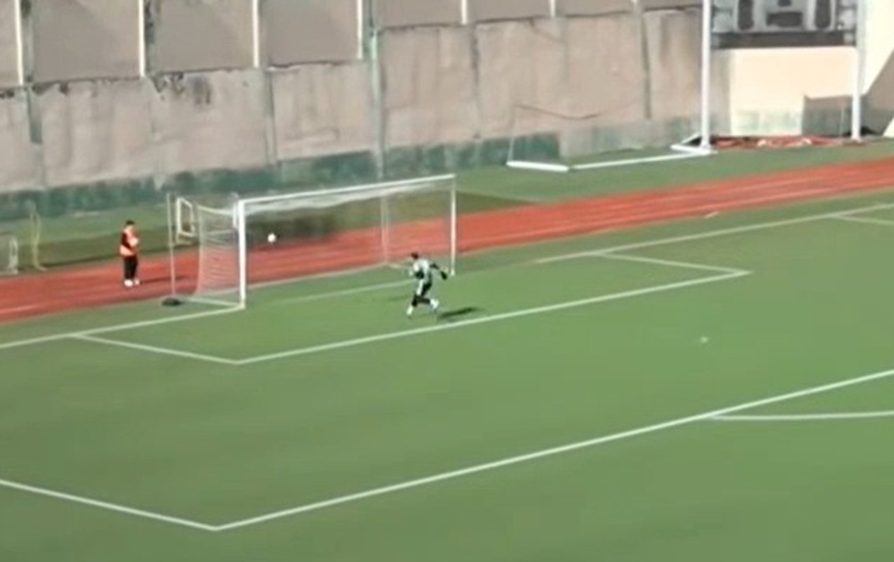 azerbaycan-cempionatinda-fantastik-qol