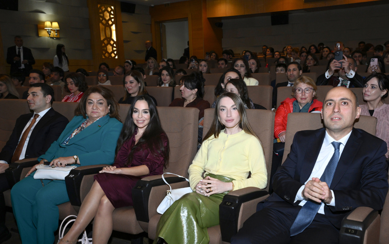 eliyevalar-film-teqdimatina-qatildilar