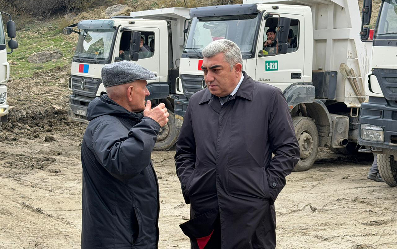 qubada-torpaq-surusmesine-gore-elaqe-kesilen-kendin-sakinlerine-erzaq-catdirildi