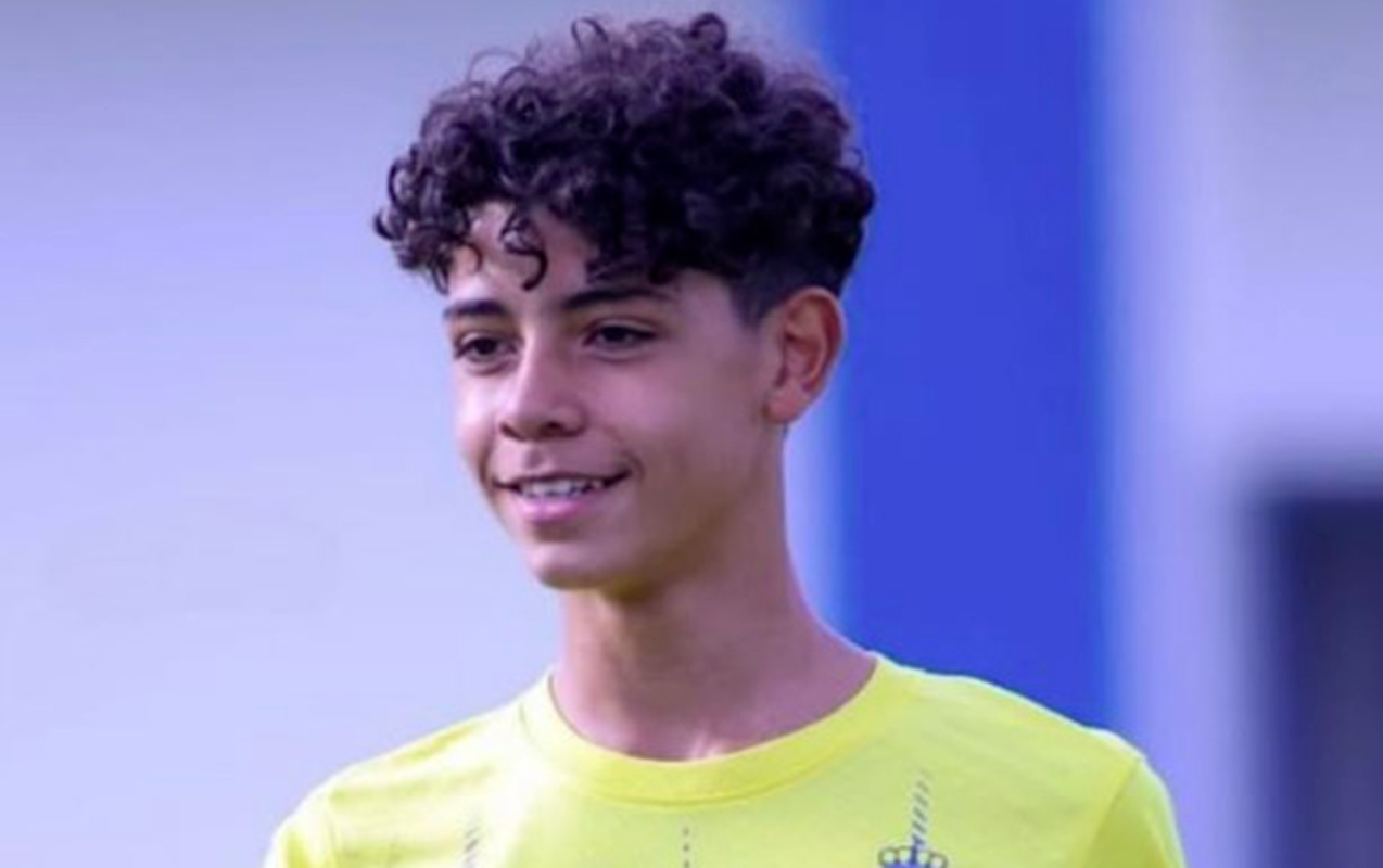 ronaldonun-oglu-het-trik-etdi-komandasi-qalib-geldi