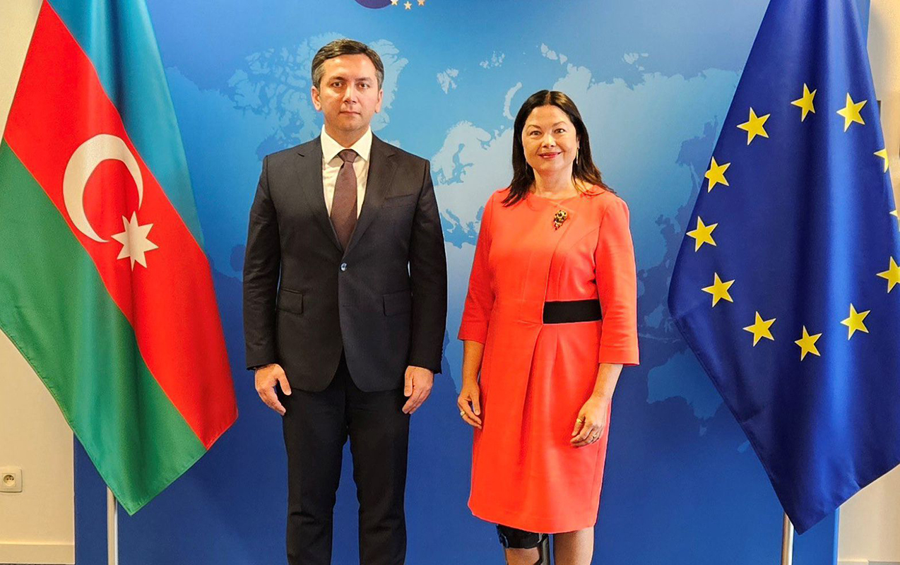 azerbaycan-ve-ai-yeni-ikiterefli-sazisi-muzakire-etdi