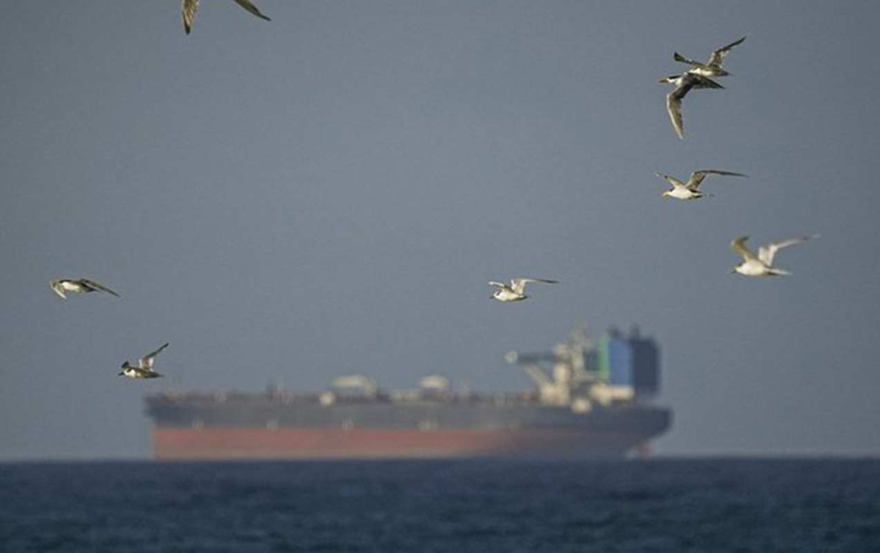 abs-hormuzde-mina-axtarisi-ucun-dronlardan-istifadeye-basladi