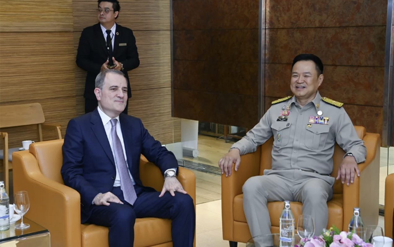 bayramov-tailandin-bas-naziri-ile-gorusdu