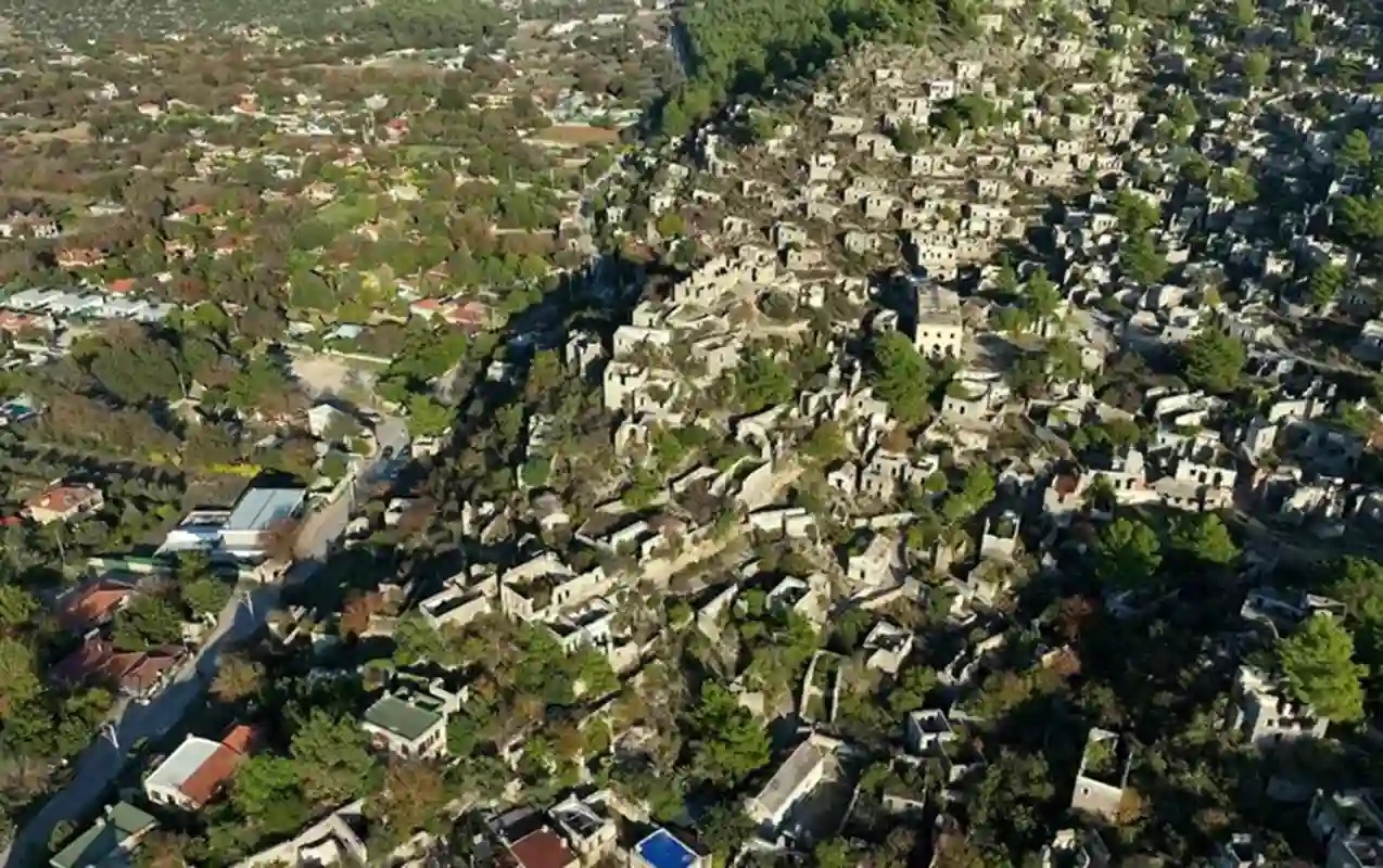 bu-kend-69-il-evvel-terk-edilib