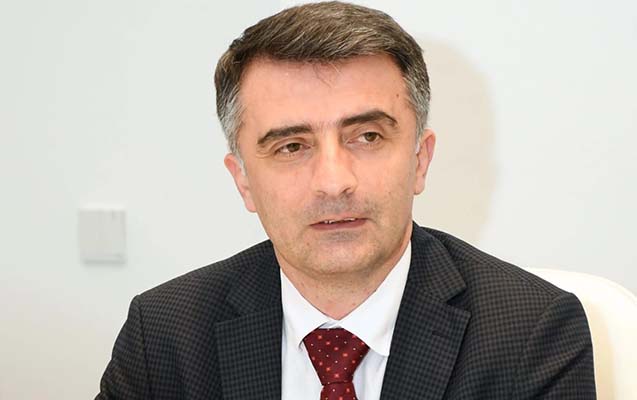 kukla-teatrinda-yeni-teyinat